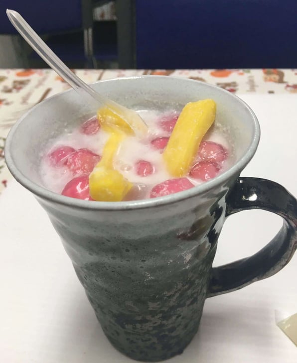 現地スタッフのおすすめおやつ　タイ
