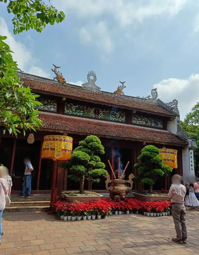 玉山祠内