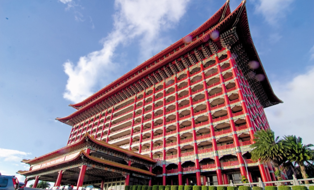 秘密の東トンネル見学と金龍廳スペシャルディナー