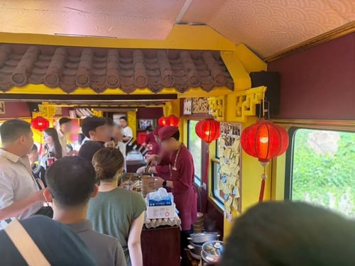 食堂列車販売風景