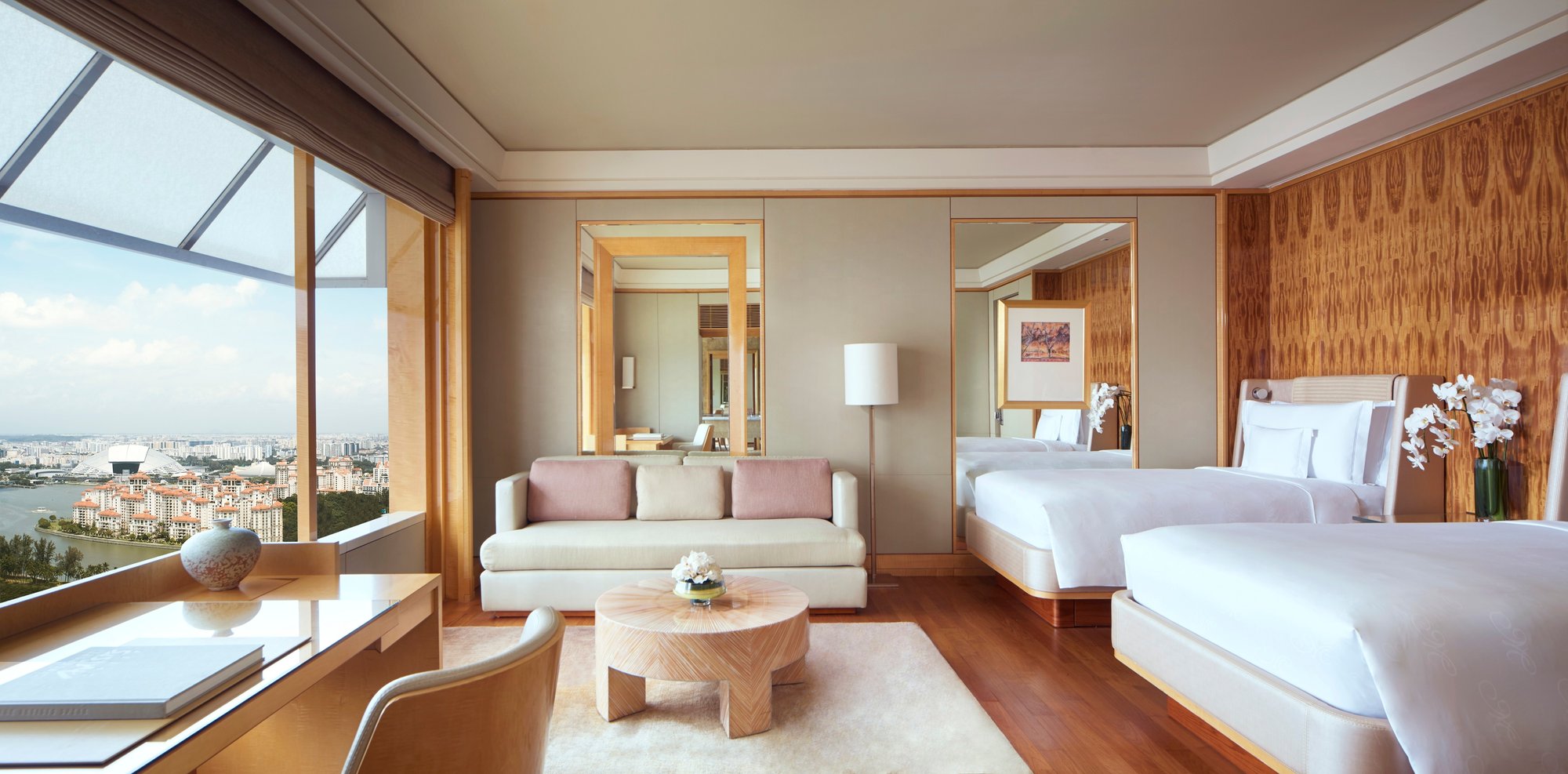 2. Deluxe Kallang