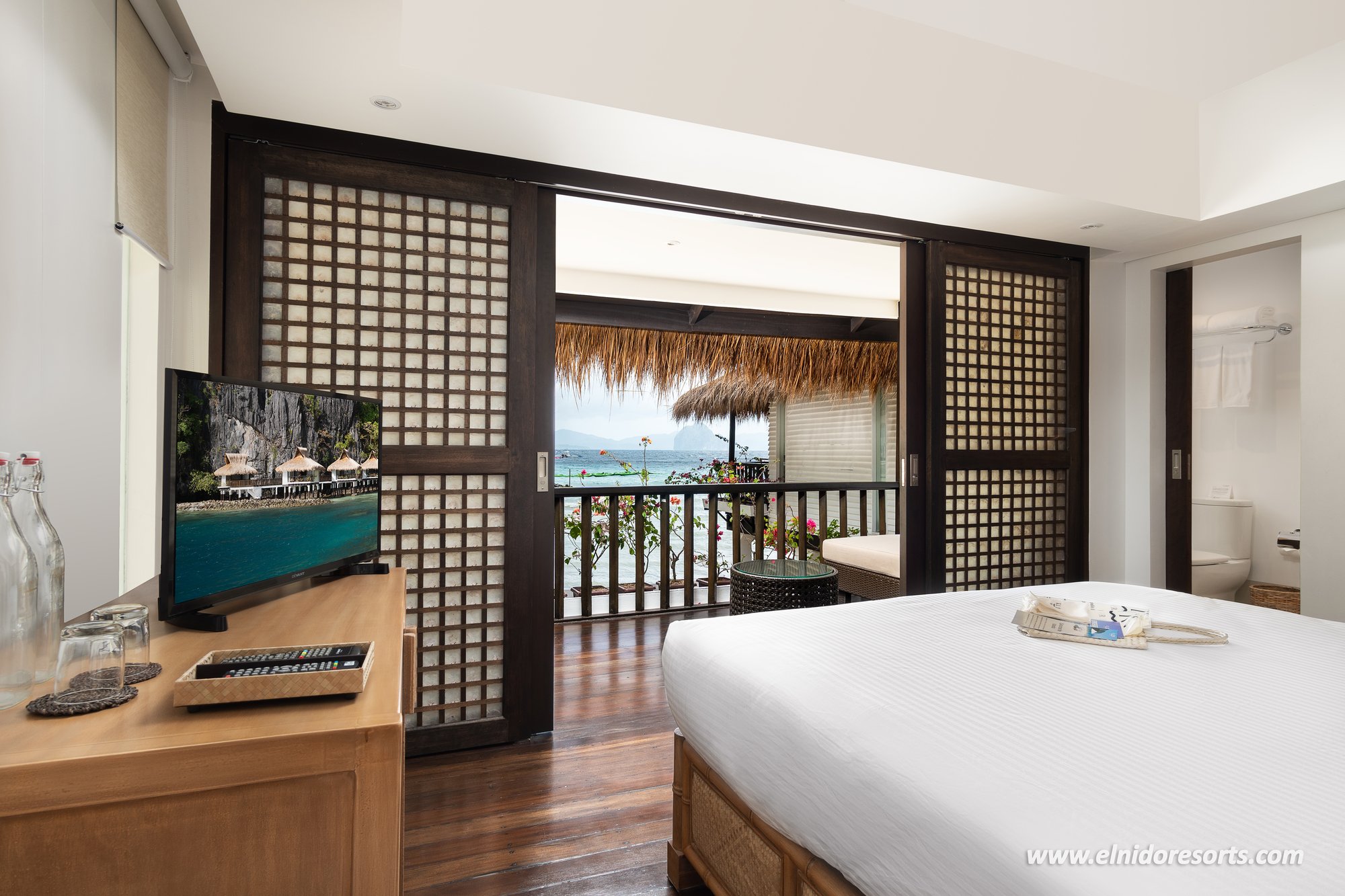 El Nido Resorts Miniloc Island - Water Cottage Interior (1)