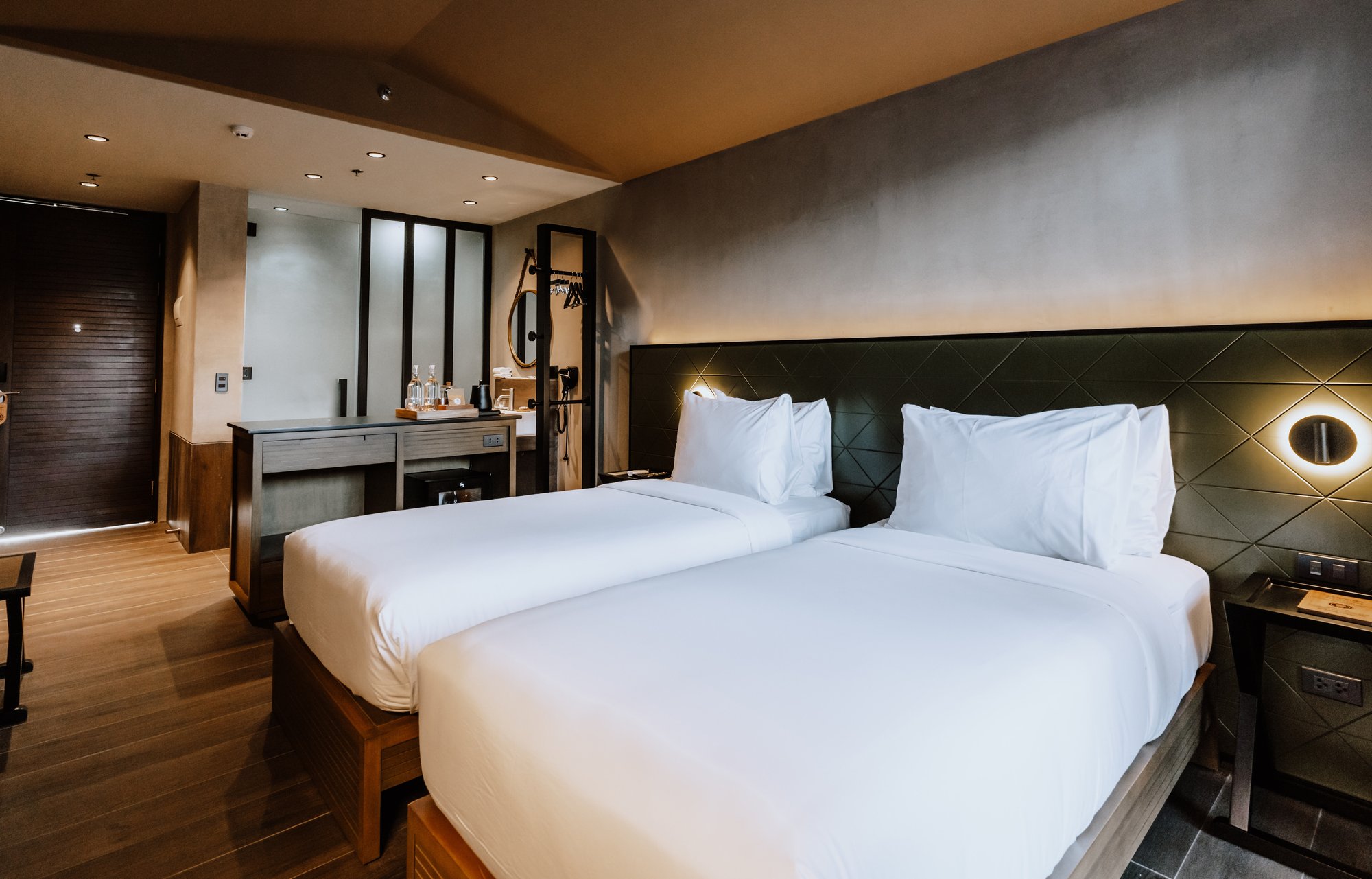 Philippines-The-Funny-Lion-El-Nido-Cub-Room-4