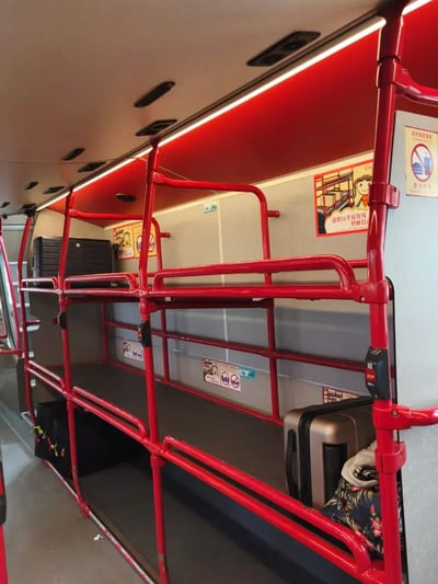 HKG20_005_荷物置き場