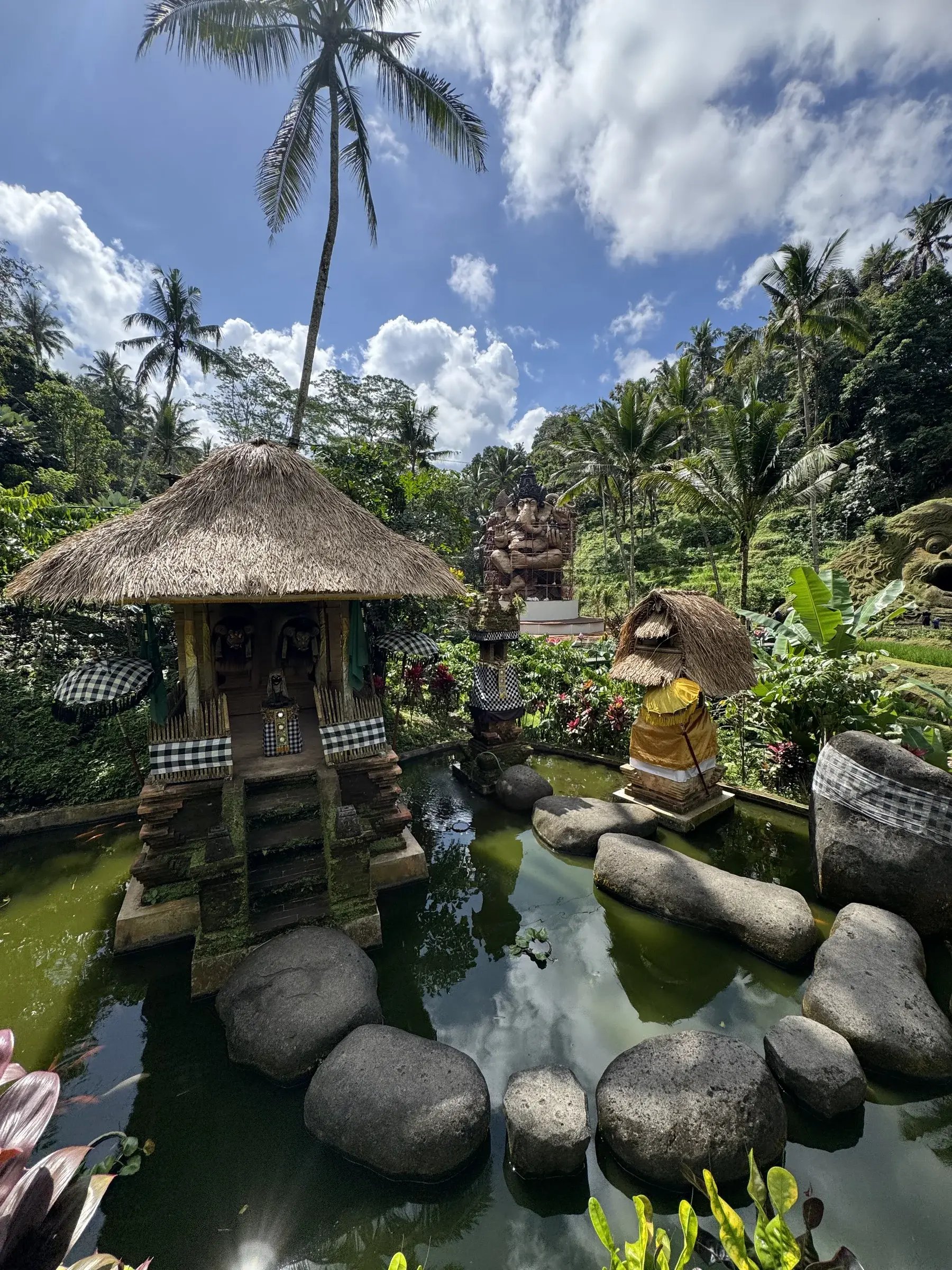 IDN2_alasharum_ganesha_shrine_pond_008