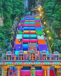 ヒンズー教の聖地・バツー洞窟観光