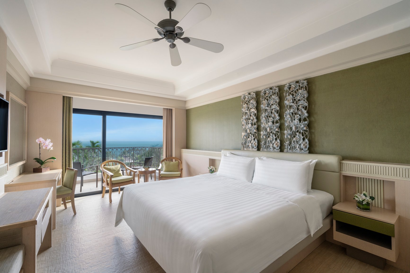 Deluxe Sea View Room - King