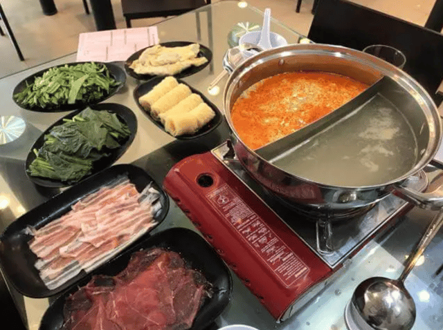 San Laksa Steamboat