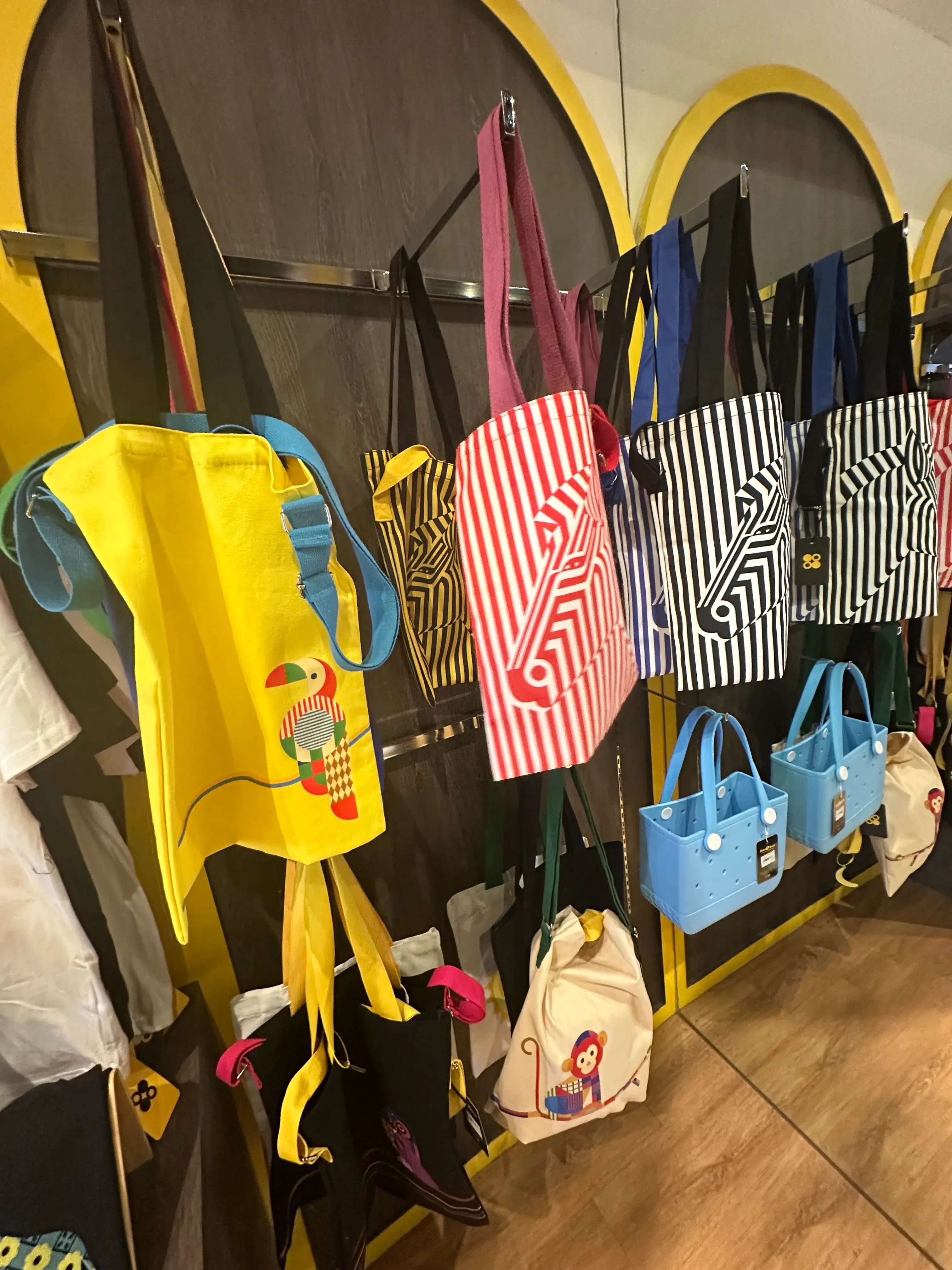 【ナイトサファリ 】優先乗車付マルチランゲージ（日本語ガイダンス）トラム確約＋アニマルショー（JTB座席指定）鑑賞＜往復送迎付／夕食付＞＜往復送迎付／夕食なし＞