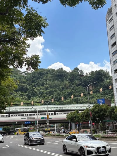TWN1_202608-2_003駅の反対側