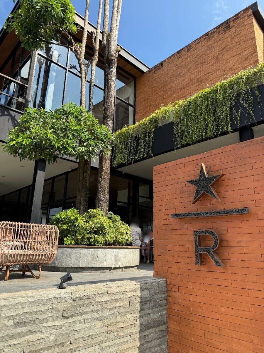 IDN-03-25-1030-003 屋外