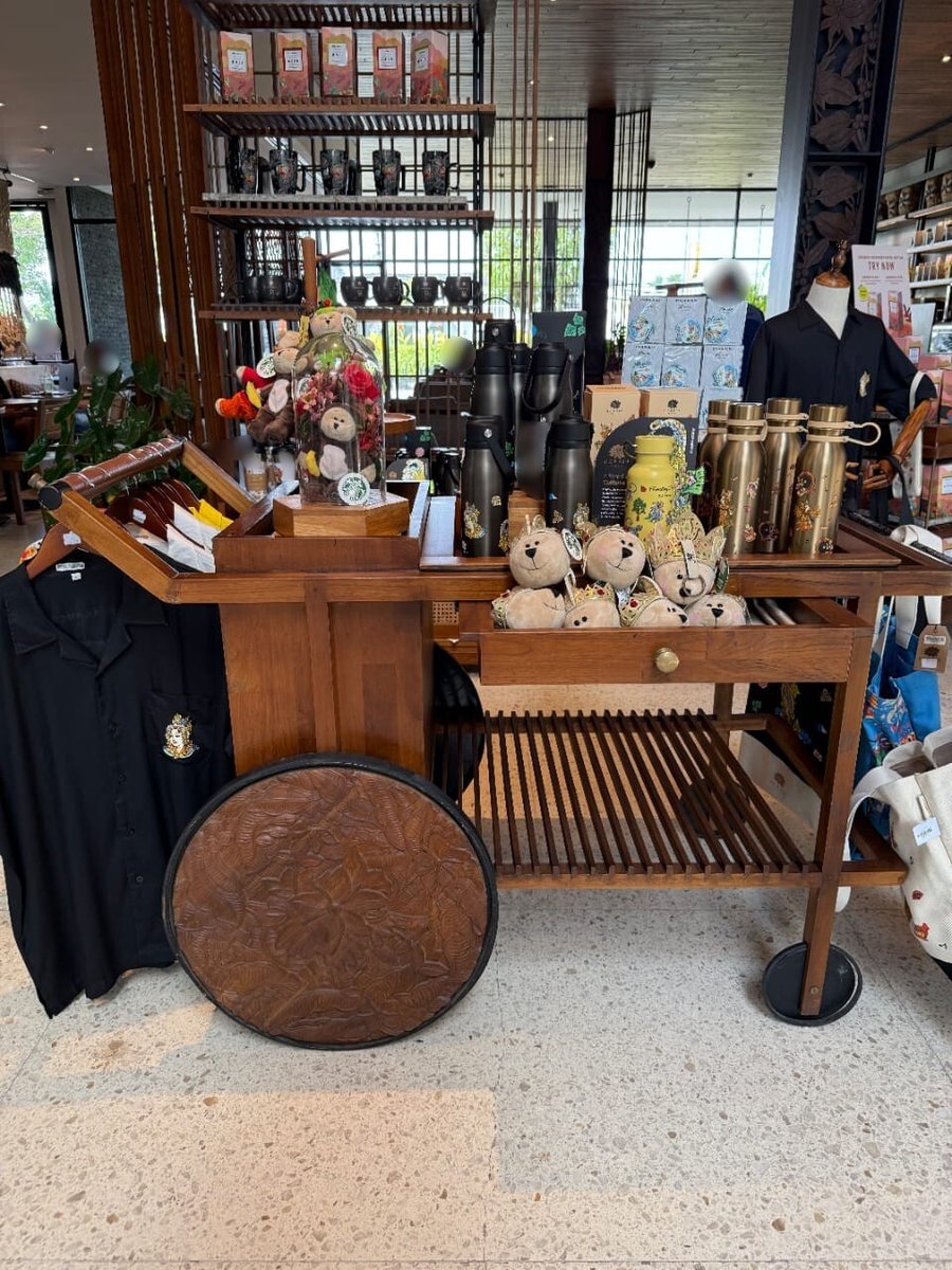 IDN-03-25-1030-010 グッズエリア