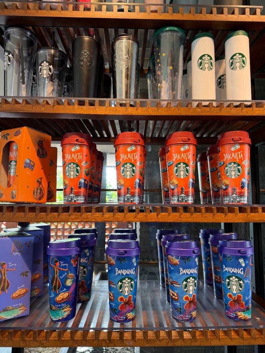 IDN-03-25-1030-020 タンブラーディスプレイ