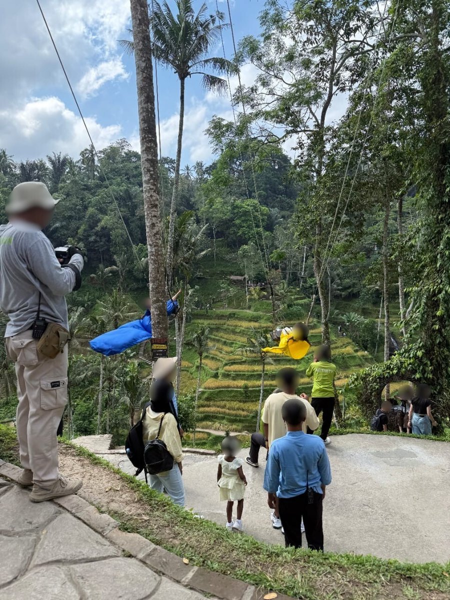 IDN-04-25-1119-012 写真エリア