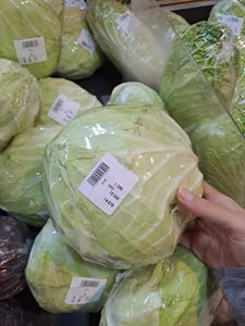 バリ島のスーパーの野菜1