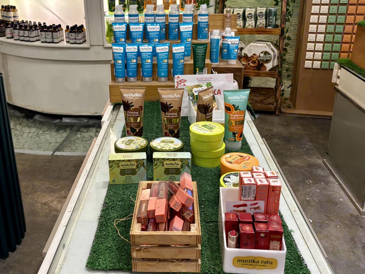 IDN-06-25-1229 -002ムスティカ