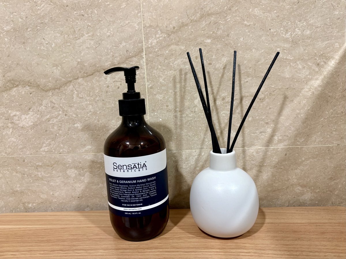 IDN-06-25-1229 -003センセイシャ