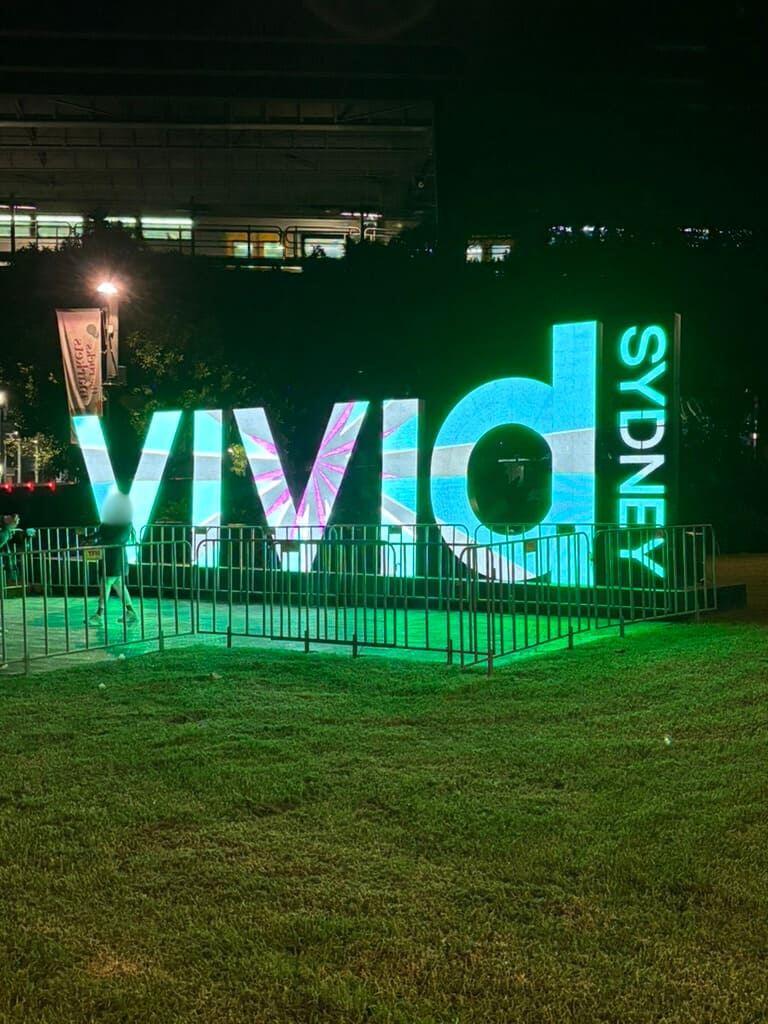 Vivid Sydneロゴ