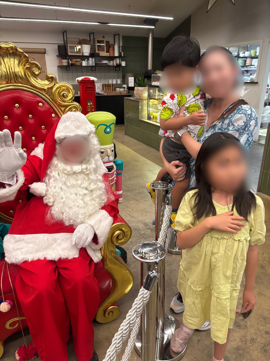 AUS-03-25-1223-002-サンタフォト