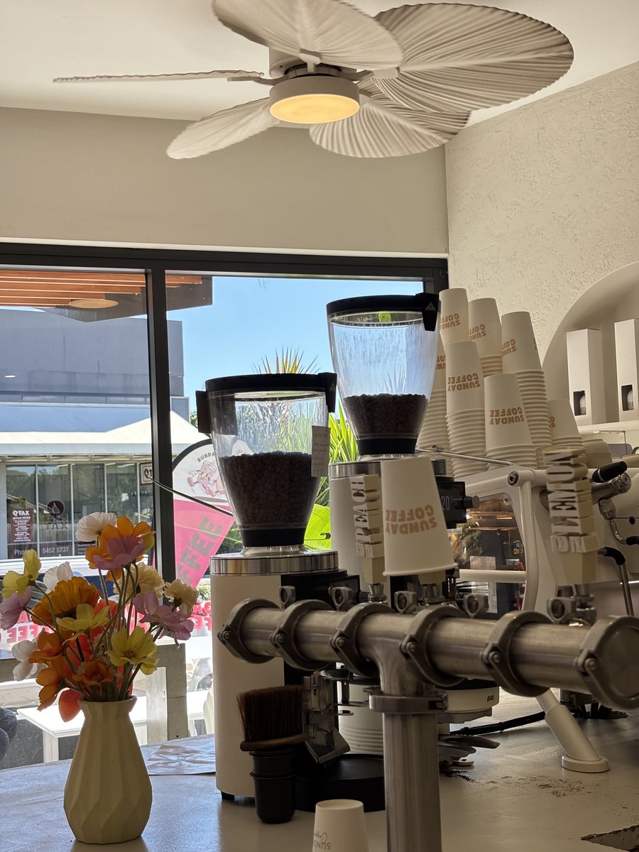 ローカルカフェ