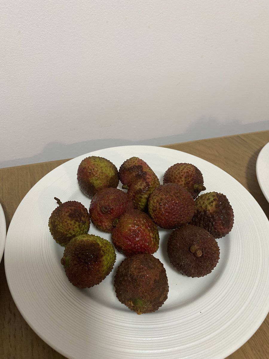 皮ありライチ