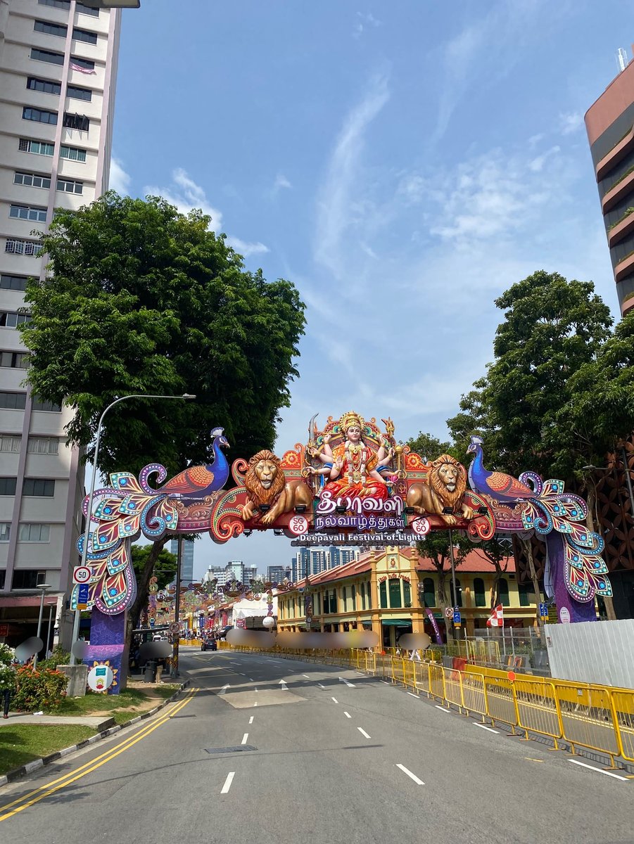 ディパバリ看板