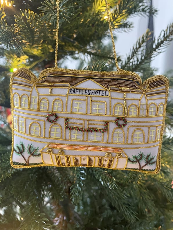 お土産探しはラッフルズブティックへ