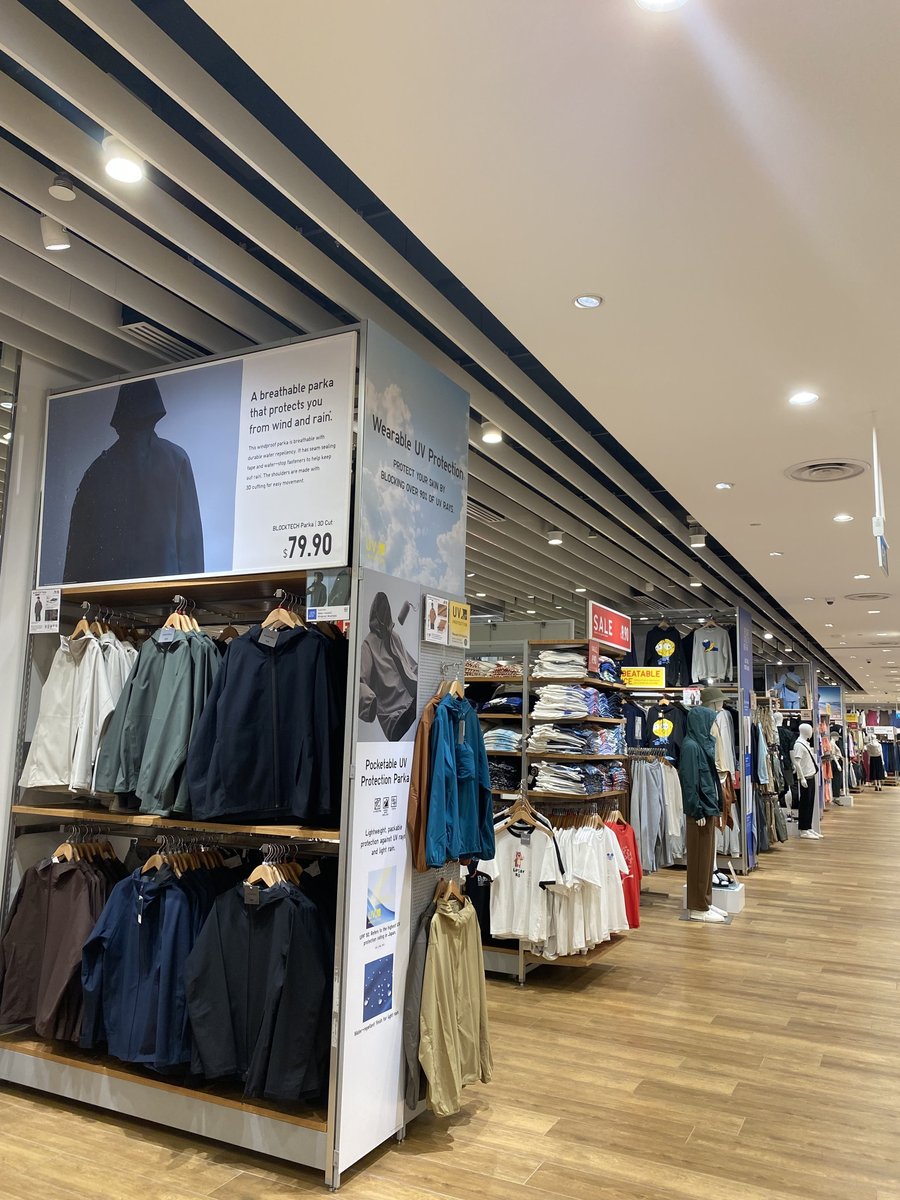 SGP-25-03-0827-001‐ユニクロ店内2