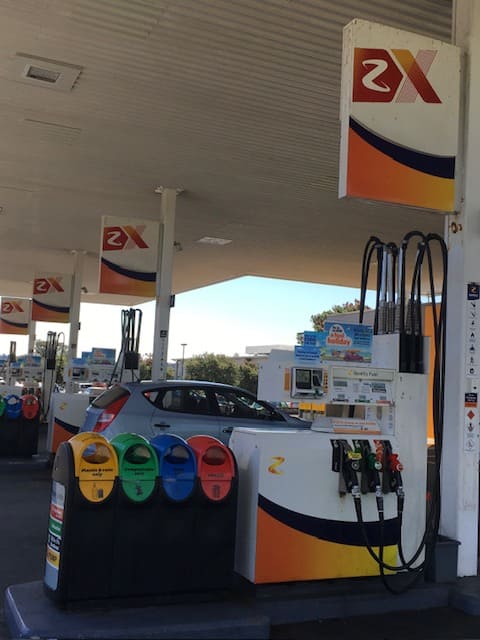 給油機