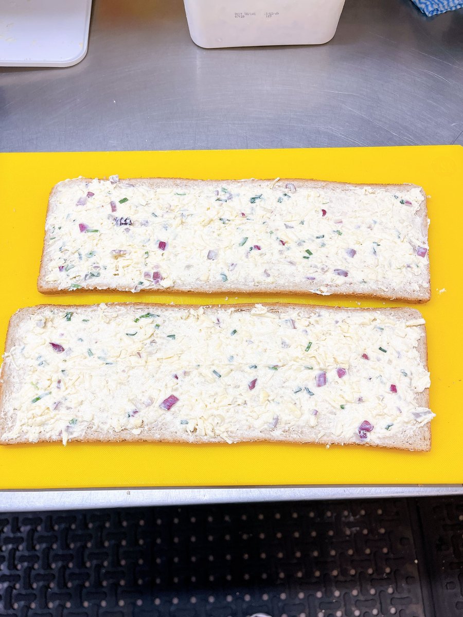 チーズミックス塗布