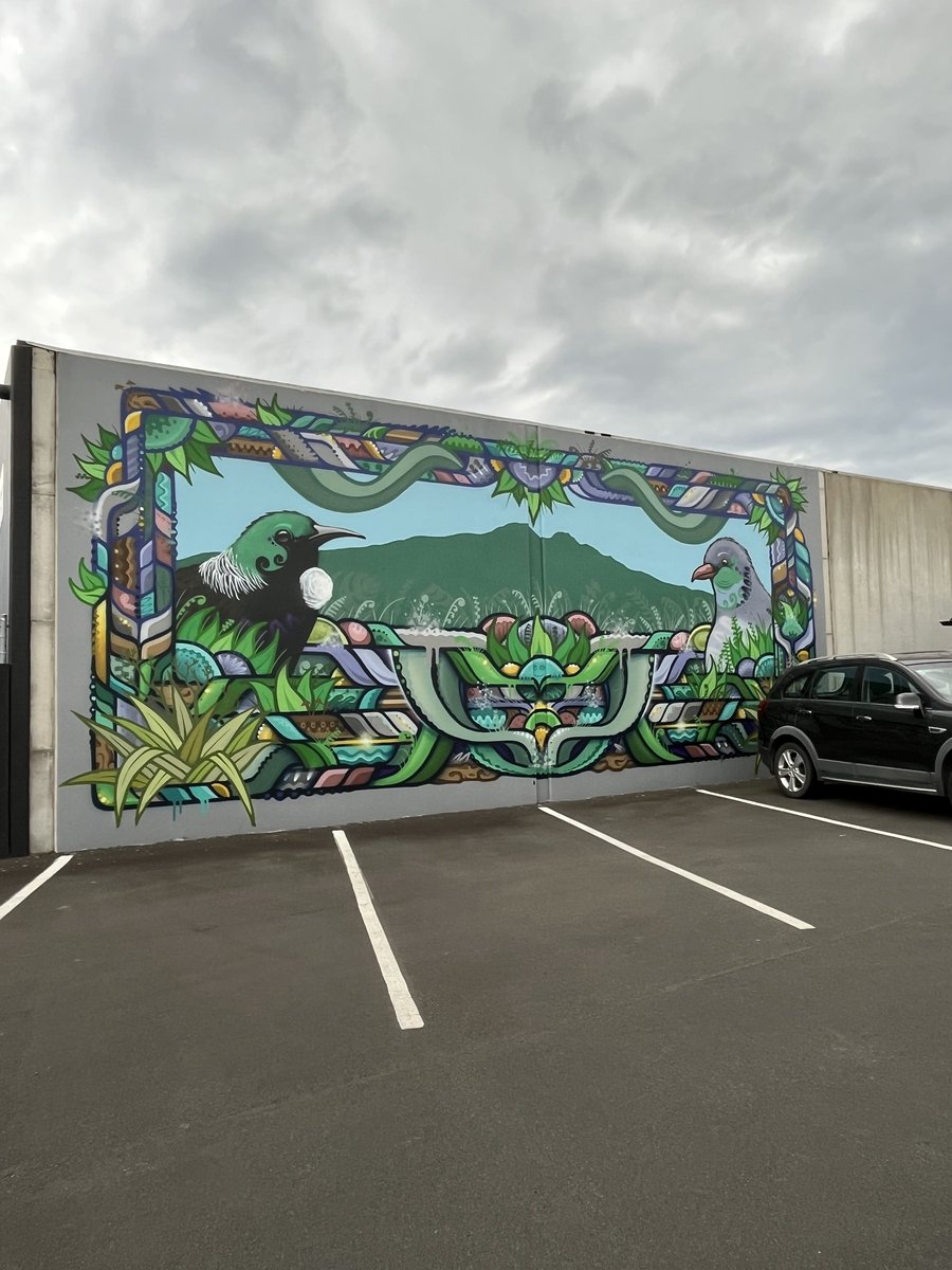 NZL-06-26-0113-001ウォールアート鳥と山