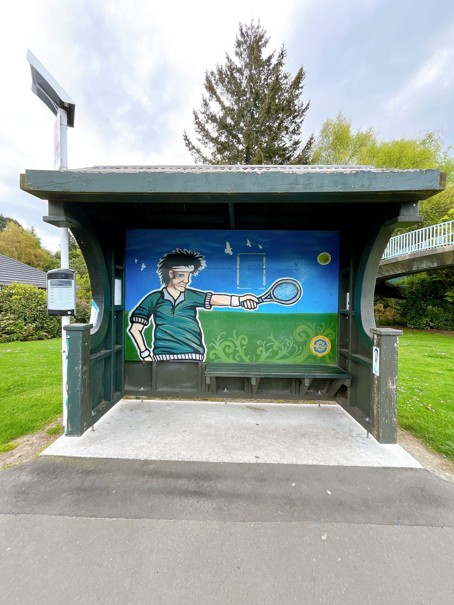 NZL-06-26-0113-009バス停テニス