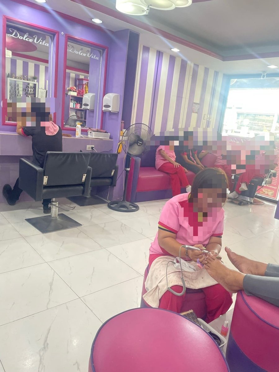 Dolce Vita Salon店内