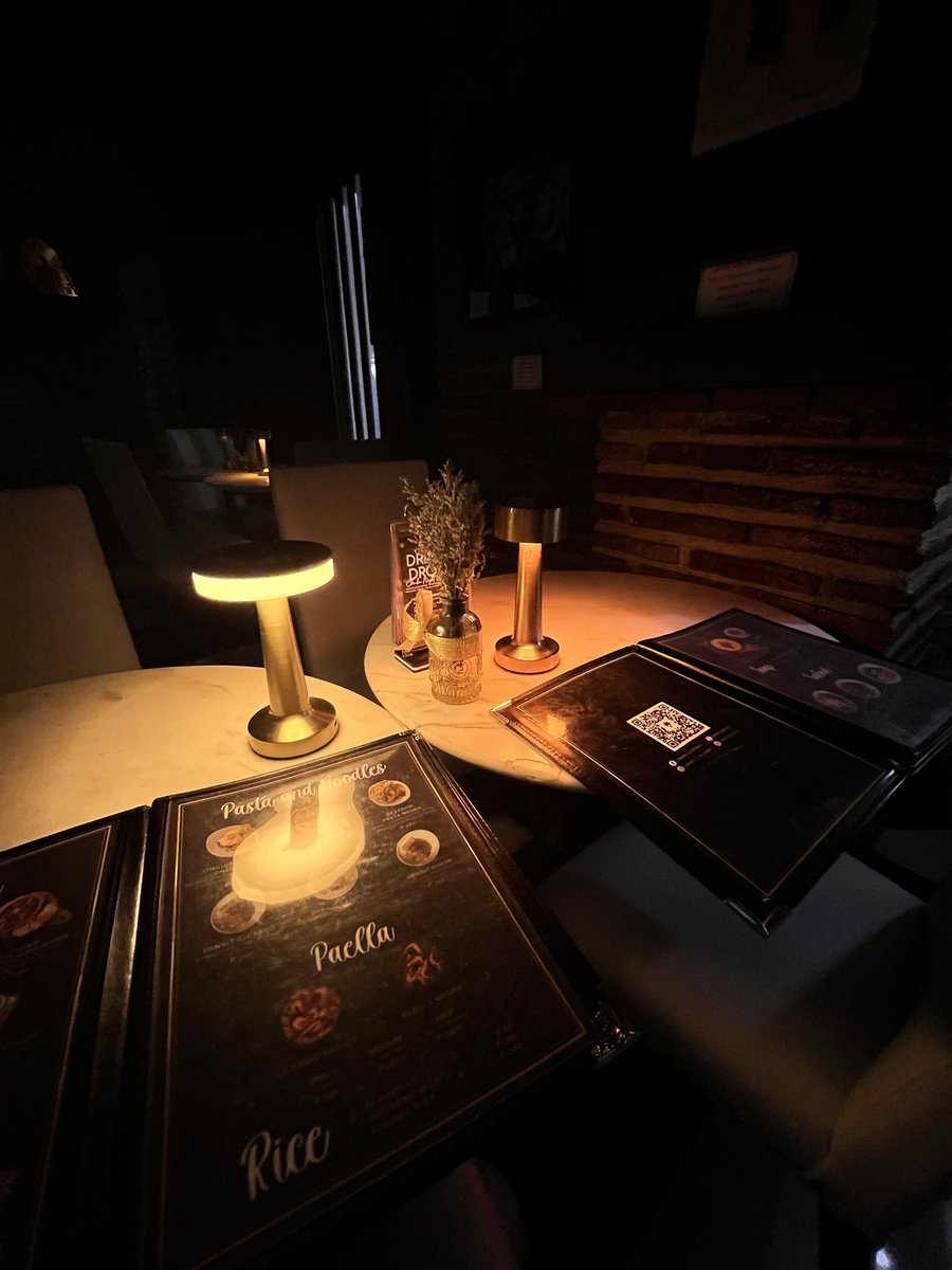 PHL-02-25-1204_008 バー2