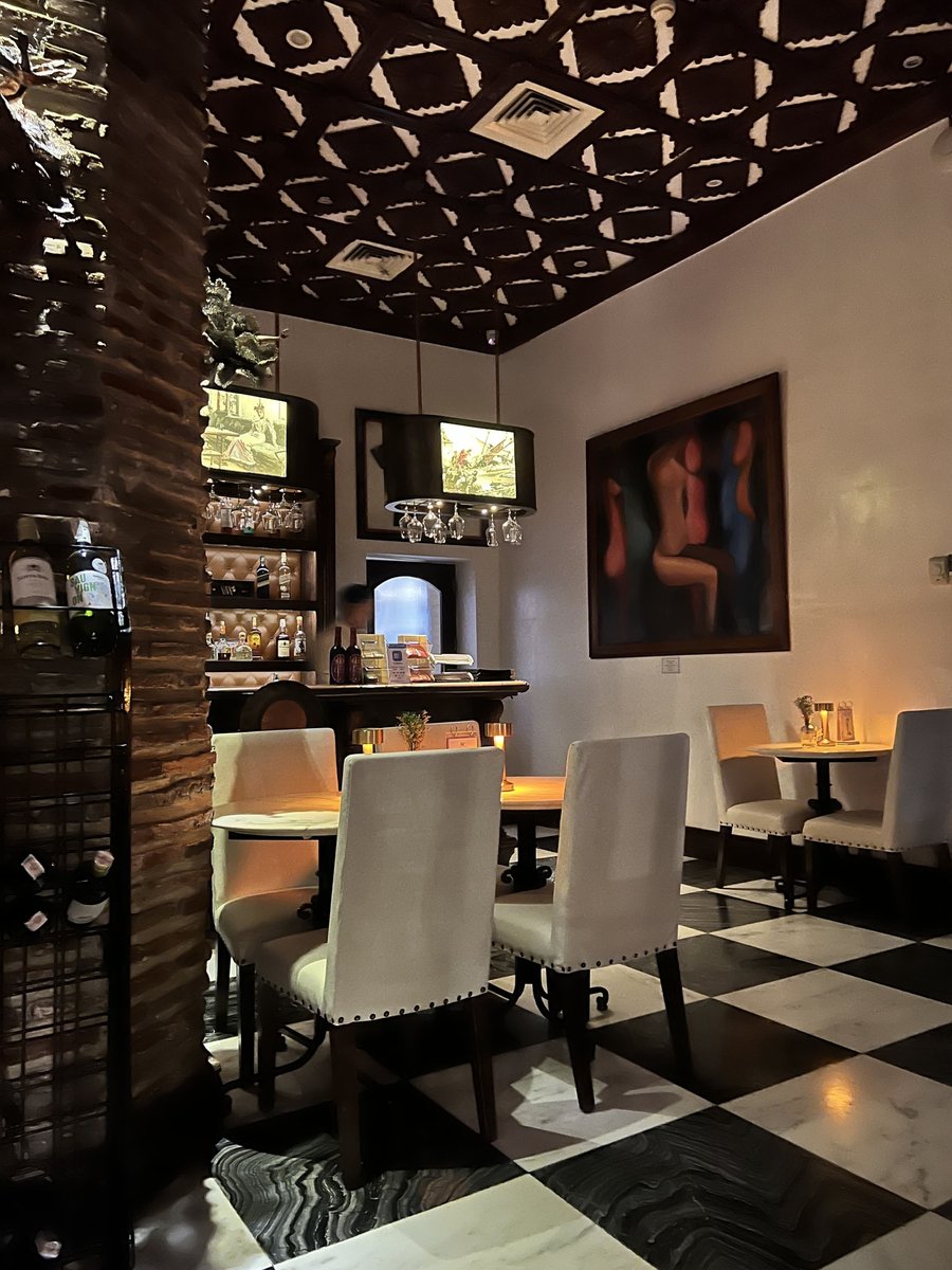 PHL-02-25-1204_010 バー4