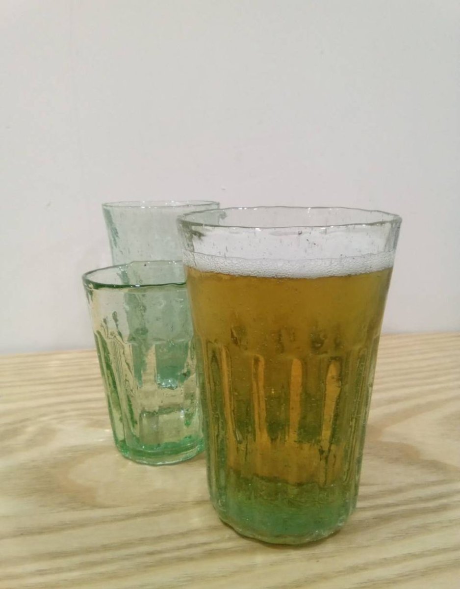 VNM-06-25-0925-003 ビアホイグラスに入ったビール