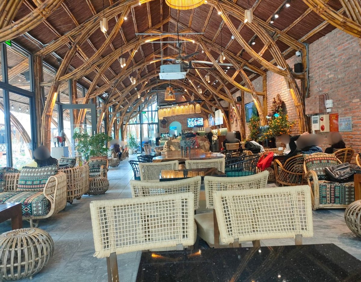 内装がおしゃれなカフェ