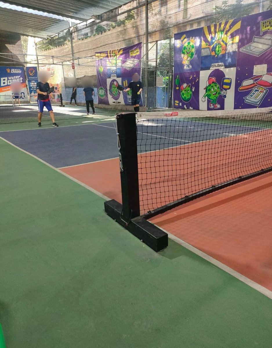 VNM-06-25-1228-001 ピックルボールの試合