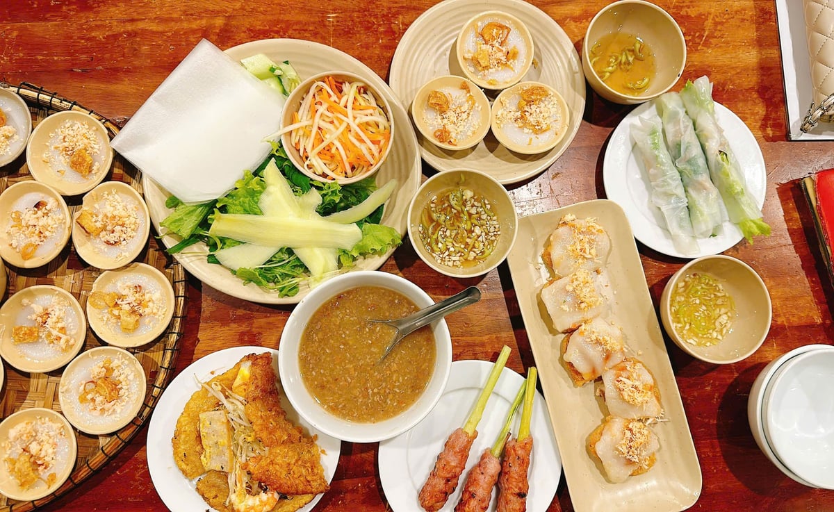 フエ料理バインフエ