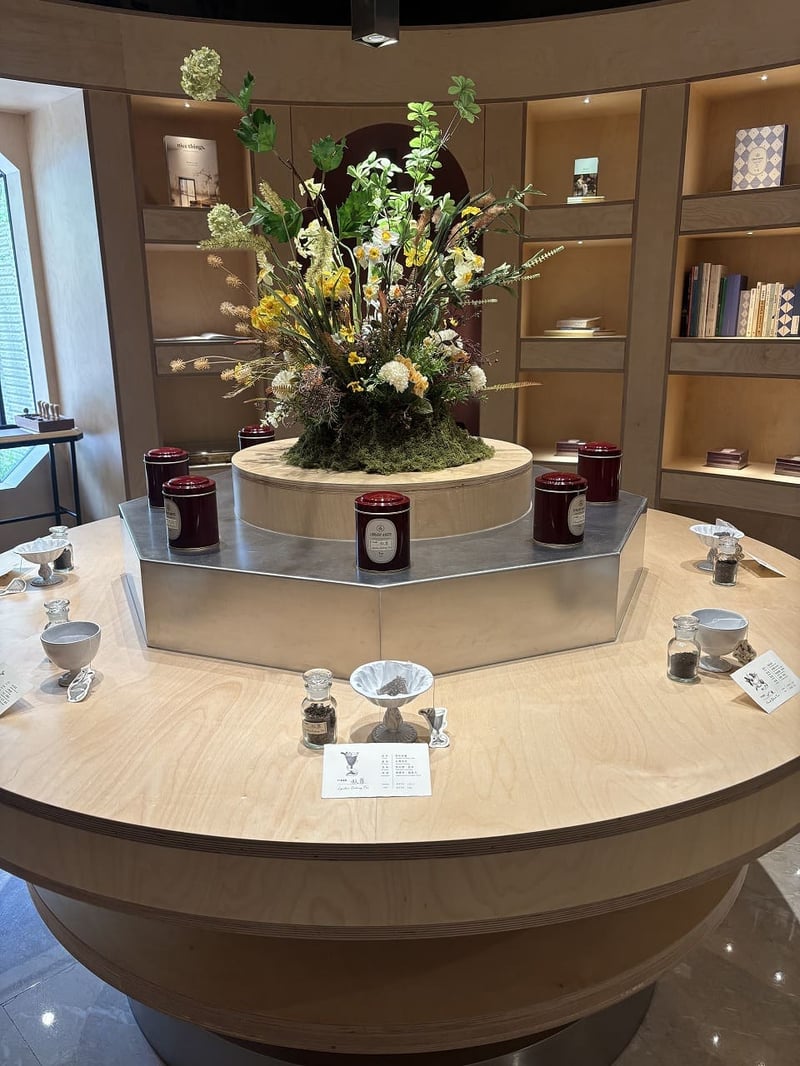 台湾のパイナップルケーキ店_紅茶セクション