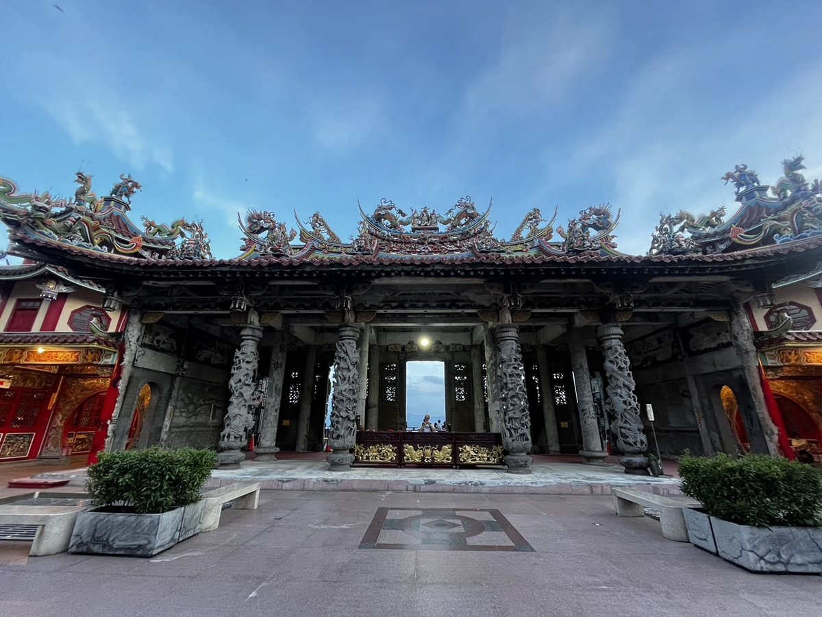廟本堂