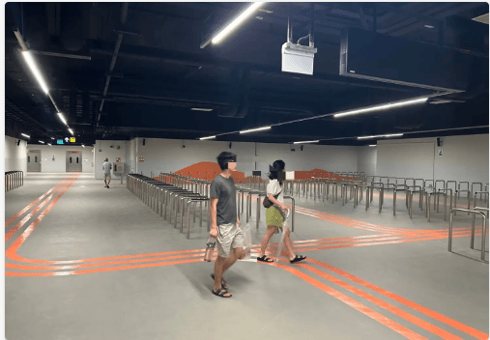 広い地下駐輪場